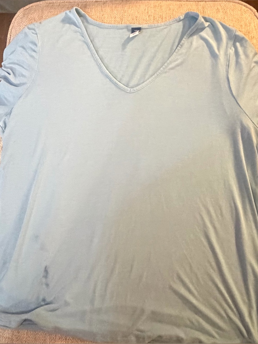 Old Navy Light Blue V-Neck Short Sleeve Tee